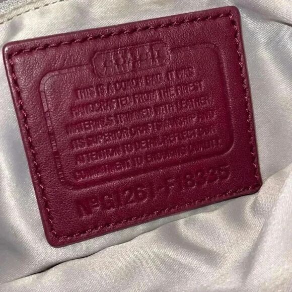 Like new Coach Laura Signature Tote Bag Purse Khaki/berry F18335 - Picture 4 of 6